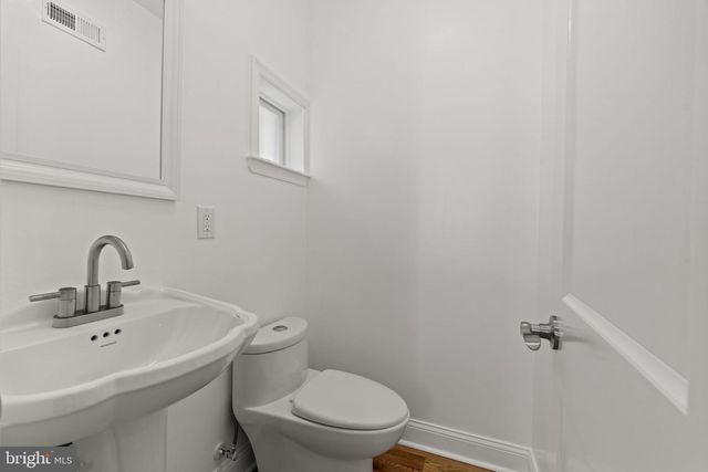 1439 S VOGDES ST, Philadelphia, PA 19143