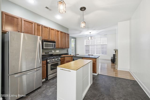 2011 Frankfort Ave 206, Louisville, KY 40206