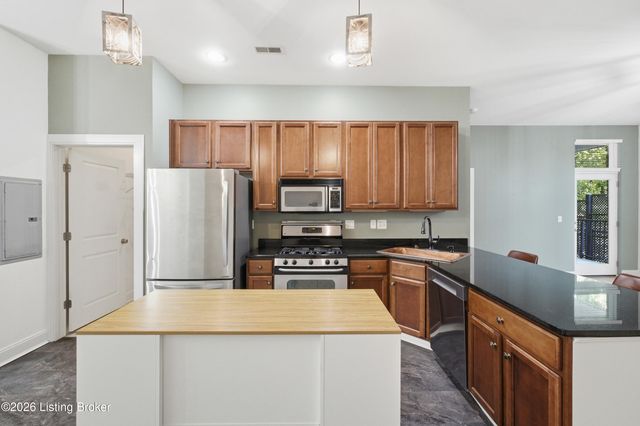 2011 Frankfort Ave 206, Louisville, KY 40206