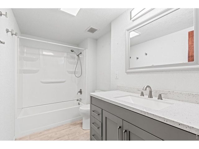 2828 39th Ave, Greeley, CO 80634