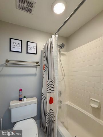 5913 SIR CAMBRIDGE WAY, Alexandria, VA 22315