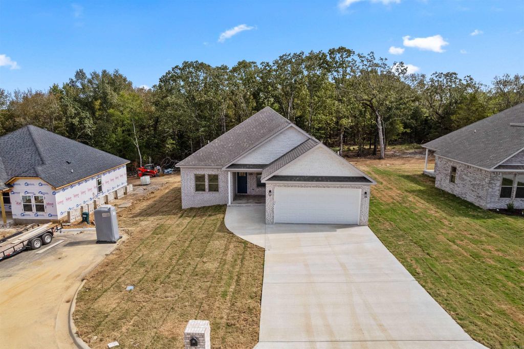 514 Madeleine Circle, Austin, AR 72007