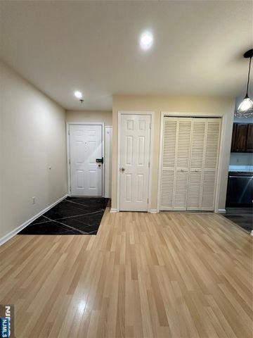 65 Fairview Street 3D, Palisades Park, NJ 07650