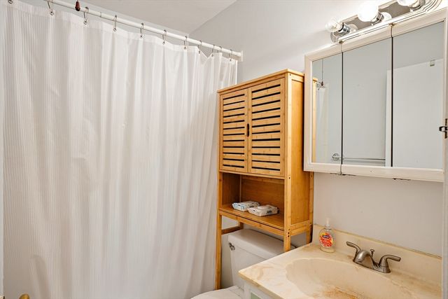 10 Scottfield Rd 34, Boston, MA 02134