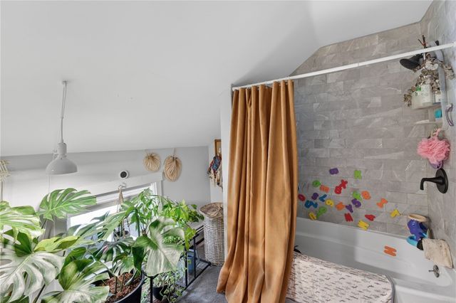 106 Bouvier Avenue, Lincoln, RI 02838