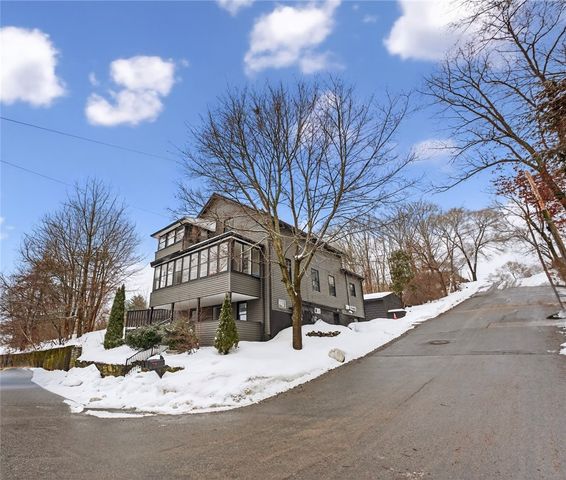 106 Bouvier Avenue, Lincoln, RI 02838