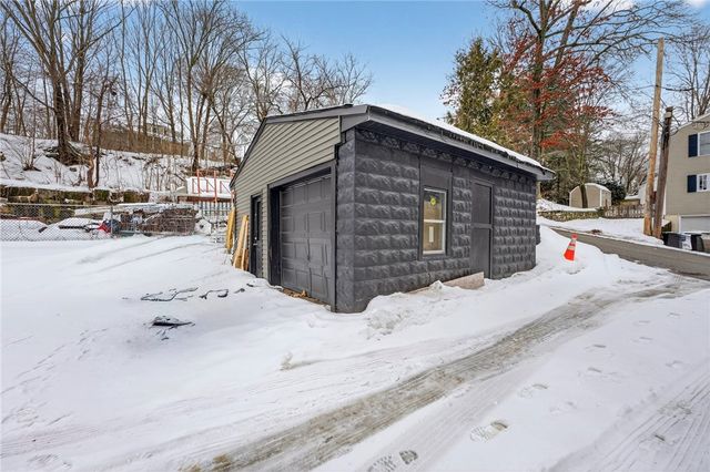 106 Bouvier Avenue, Lincoln, RI 02838