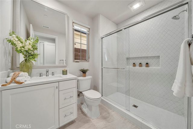 207 Pinnacle, Irvine, CA 92602