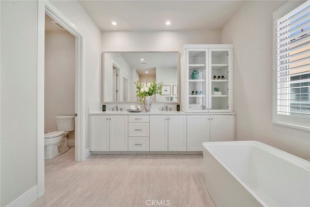 207 Pinnacle, Irvine, CA 92602