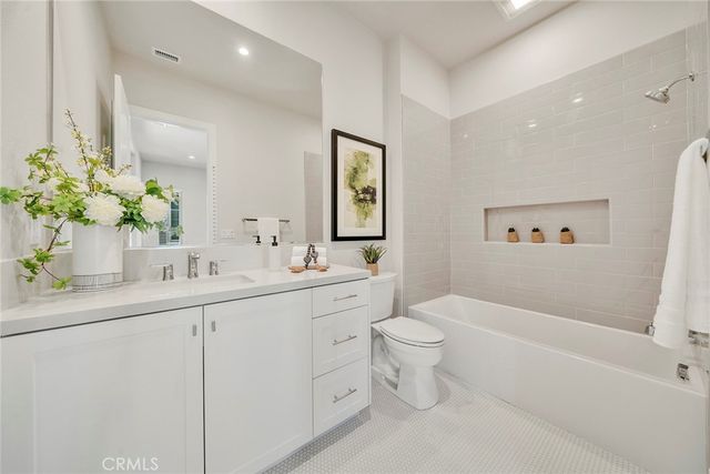 207 Pinnacle, Irvine, CA 92602