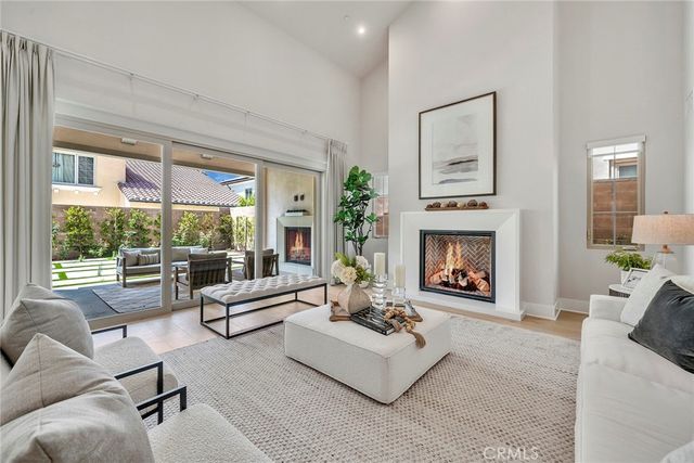 207 Pinnacle, Irvine, CA 92602