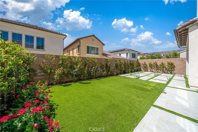 207 Pinnacle, Irvine, CA 92602