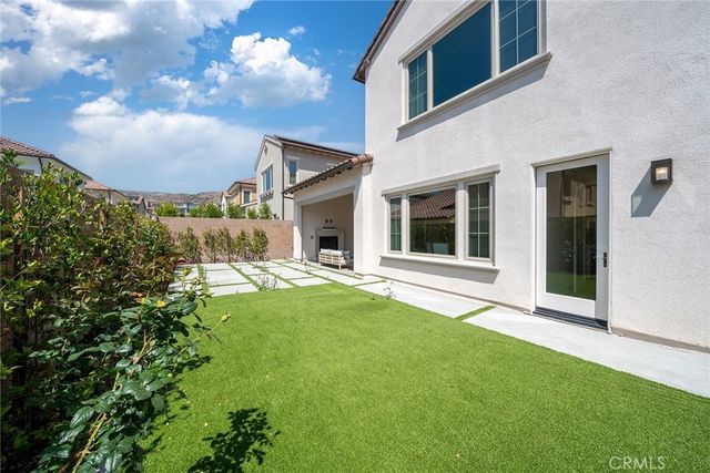 207 Pinnacle, Irvine, CA 92602