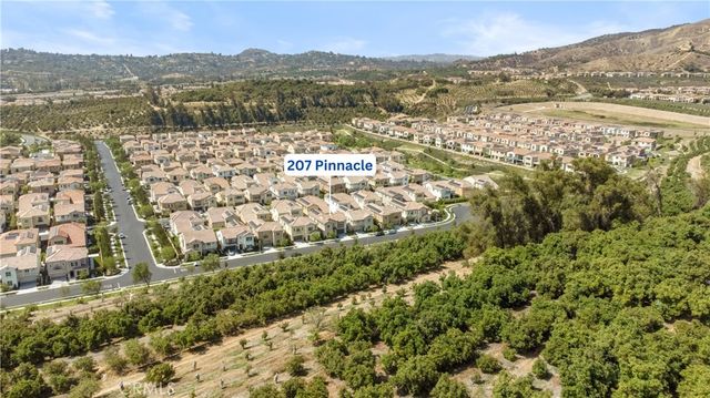 207 Pinnacle, Irvine, CA 92602