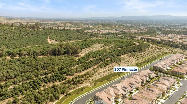 207 Pinnacle, Irvine, CA 92602