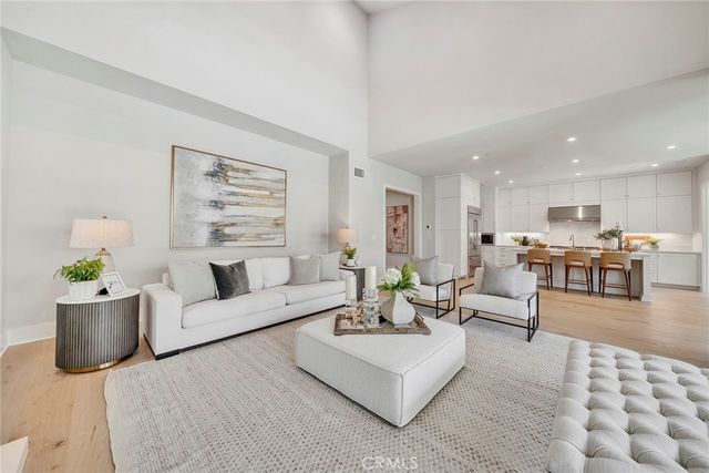 207 Pinnacle, Irvine, CA 92602