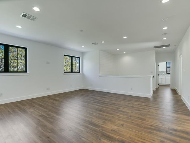 2419 Cherry Lane, Kingsland, TX 78639