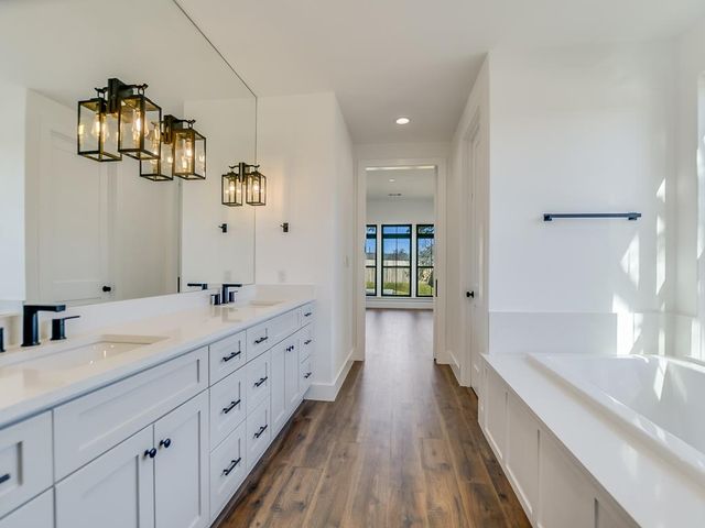 2419 Cherry Lane, Kingsland, TX 78639