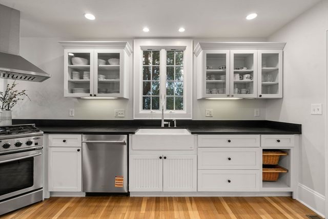 49 Grozier, Cambridge, MA 02138