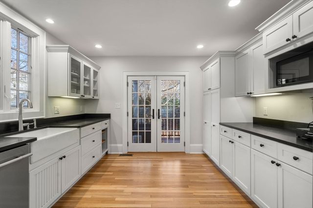 49 Grozier, Cambridge, MA 02138