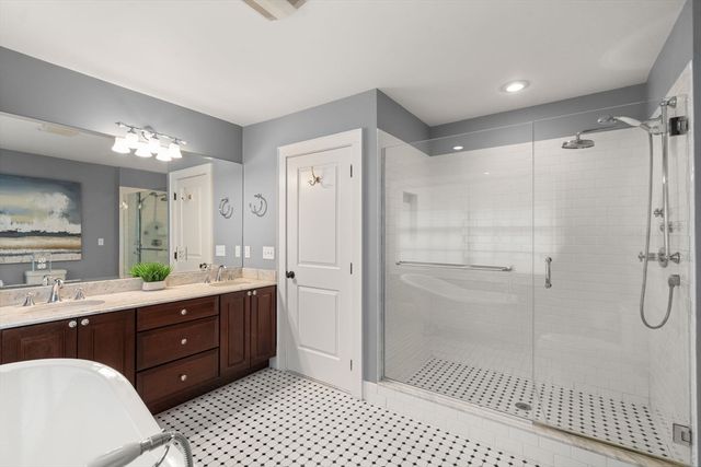 49 Grozier, Cambridge, MA 02138