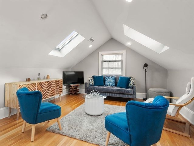 49 Grozier, Cambridge, MA 02138