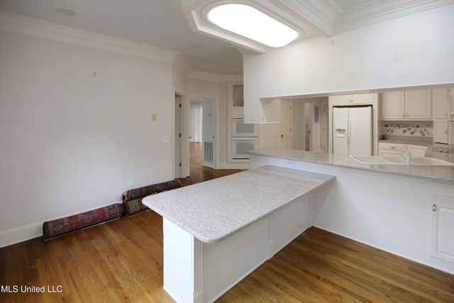 406 Roses Bluff Drive, Madison, MS 39110