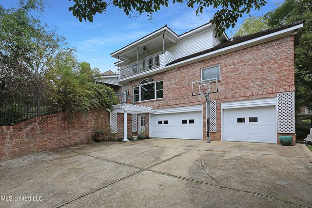 406 Roses Bluff Drive, Madison, MS 39110