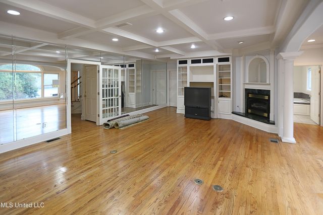 406 Roses Bluff Drive, Madison, MS 39110