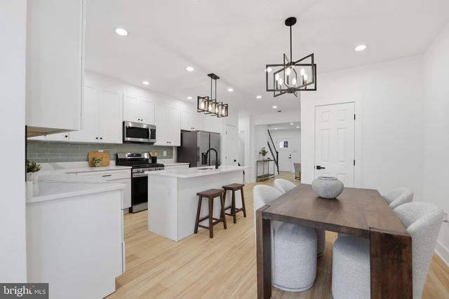 129 HAMILTON ST NW, Washington, DC 20011