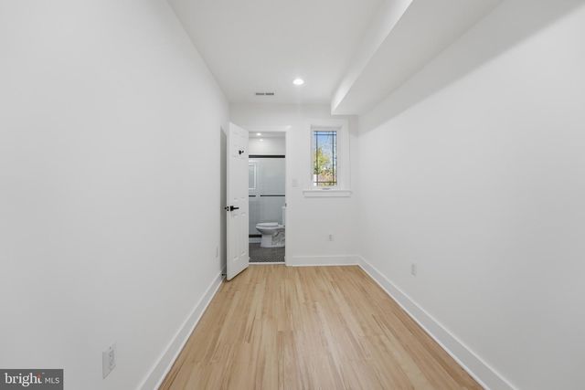129 HAMILTON ST NW, Washington, DC 20011