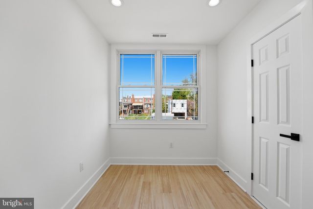 129 HAMILTON ST NW, Washington, DC 20011