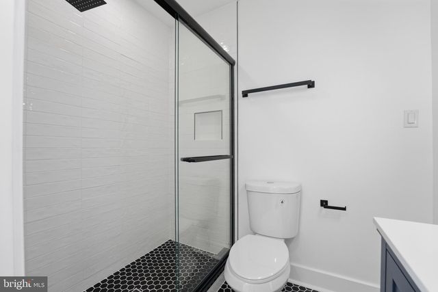 129 HAMILTON ST NW, Washington, DC 20011