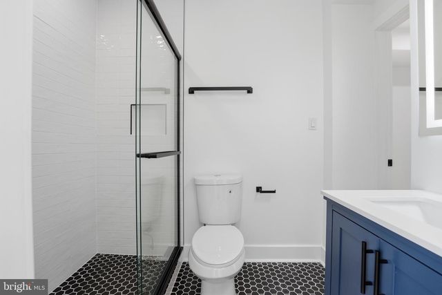 129 HAMILTON ST NW, Washington, DC 20011
