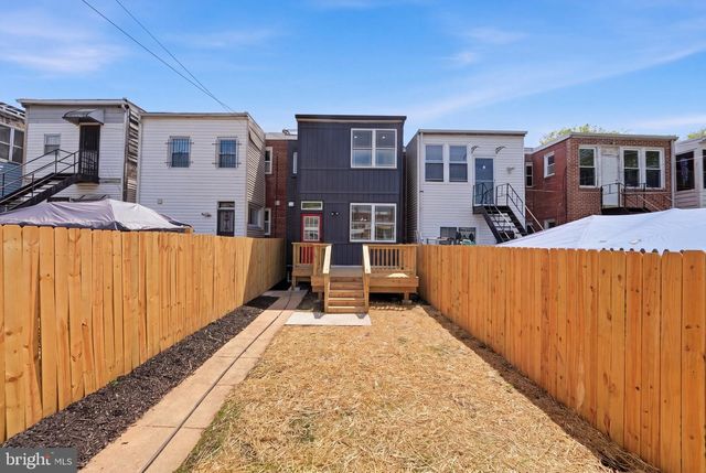 129 HAMILTON ST NW, Washington, DC 20011