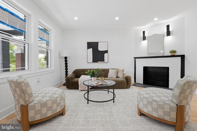 129 HAMILTON ST NW, Washington, DC 20011