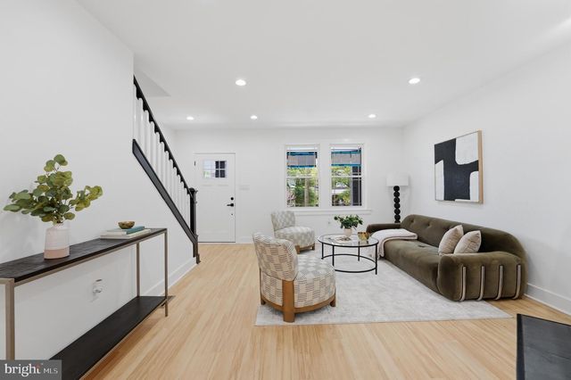 129 HAMILTON ST NW, Washington, DC 20011