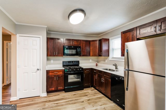 391 Charleston Lane, Lawrenceville, GA 30046