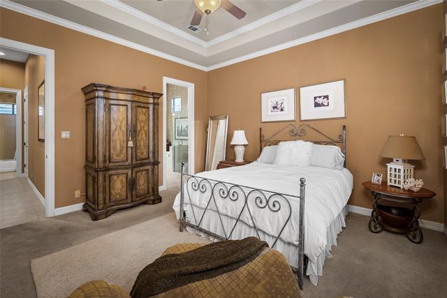 2 Tournament WAY, The Hills, TX 78738