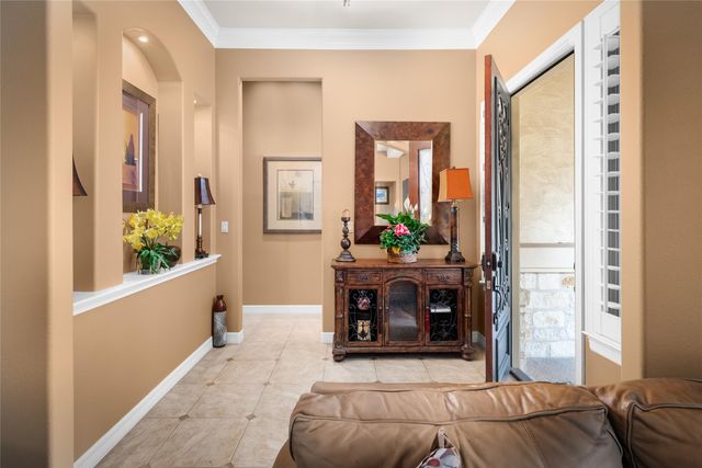 2 Tournament WAY, The Hills, TX 78738