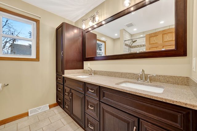 21230 Virginia Road, Dekalb, IL 60115