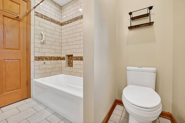 21230 Virginia Road, Dekalb, IL 60115