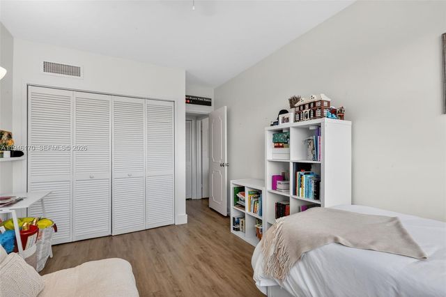 9381 E Bay Harbor Dr 303N, Bay Harbor Islands, FL 33154