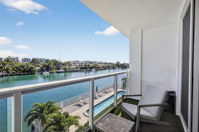 9381 E Bay Harbor Dr 303N, Bay Harbor Islands, FL 33154