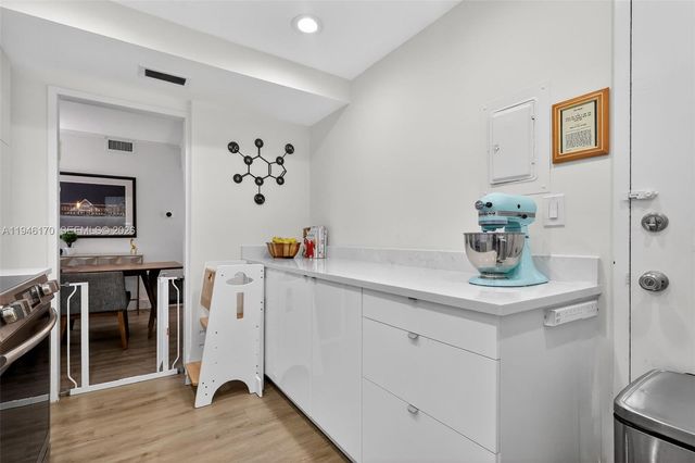 9381 E Bay Harbor Dr 303N, Bay Harbor Islands, FL 33154