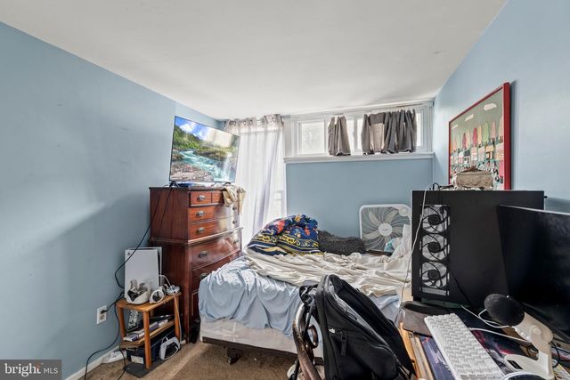 32 UNIVERSITY MEWS, Philadelphia, PA 19104