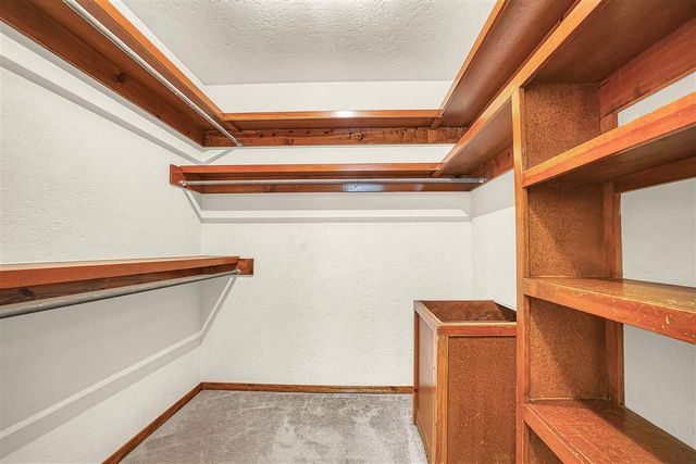 2304 NE 9th St, Lawton, OK 73507