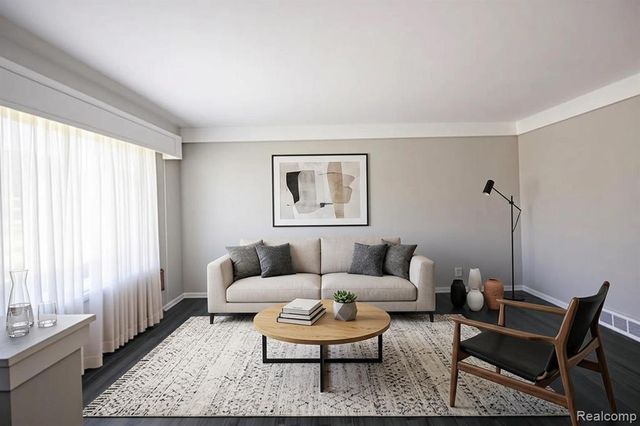 4558 Sudbury Drive, Warren, MI 48092