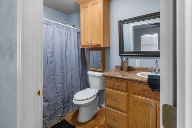 702 Main Street, Windom, TX 75492