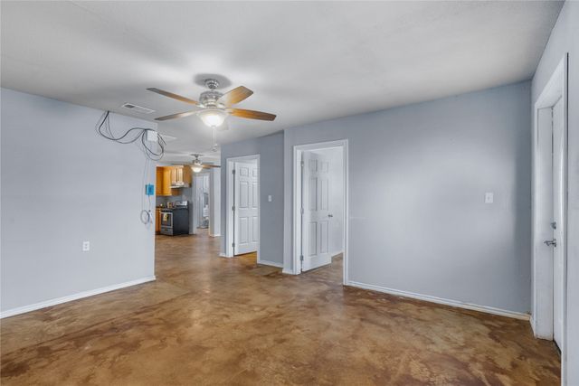 702 Main Street, Windom, TX 75492